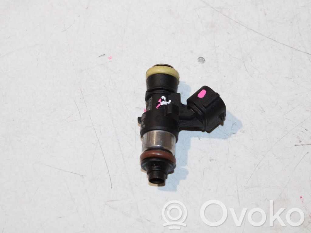 Volkswagen Golf VII Inyector de combustible 