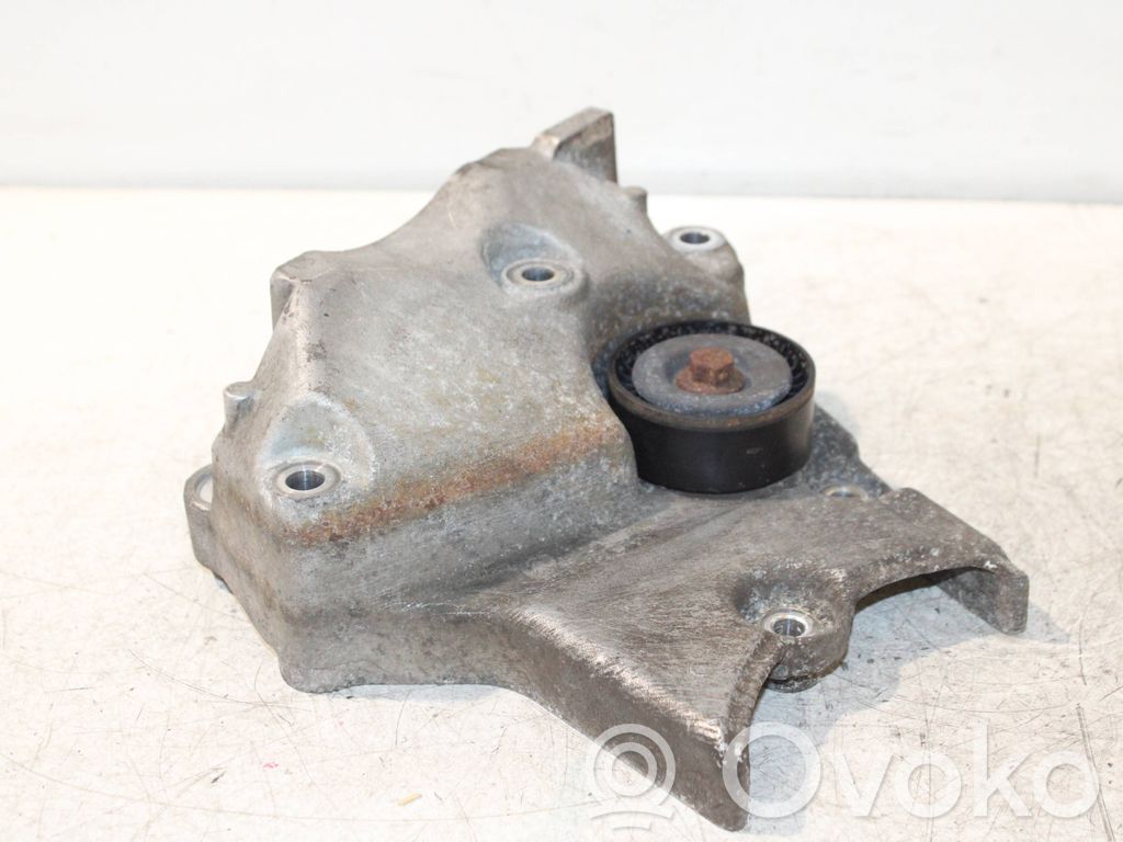 Engine mounting bracket   55566020,428702815