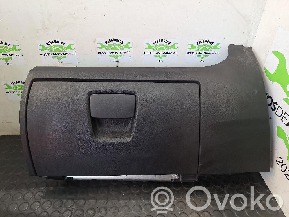 Guantera   1313956070