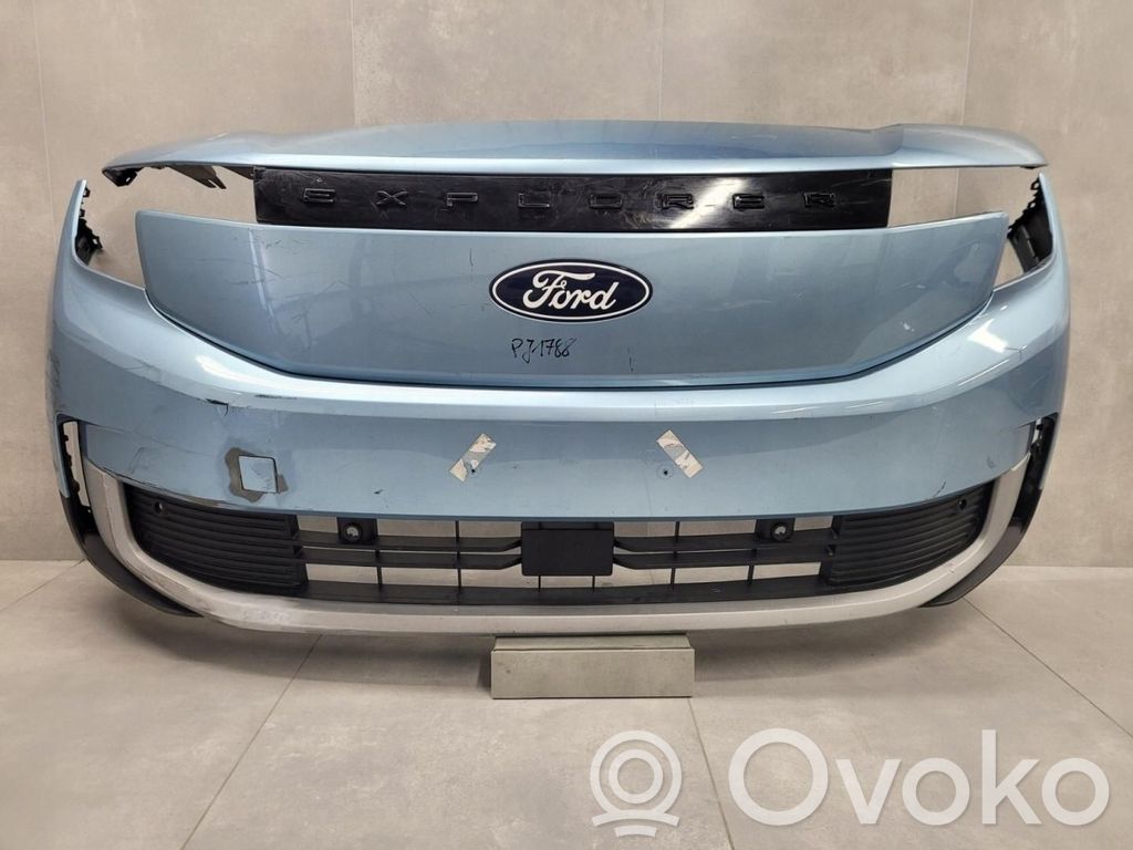 Ford Explorer VI Front bumper 