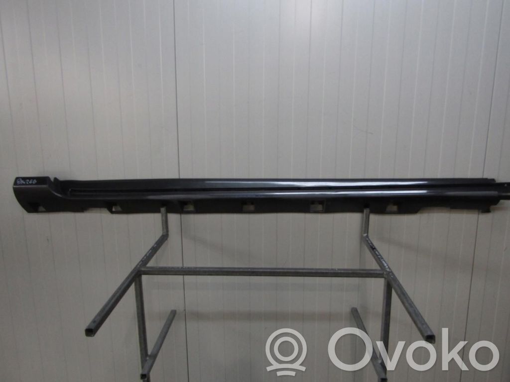 Front sill (body part)   EM2B