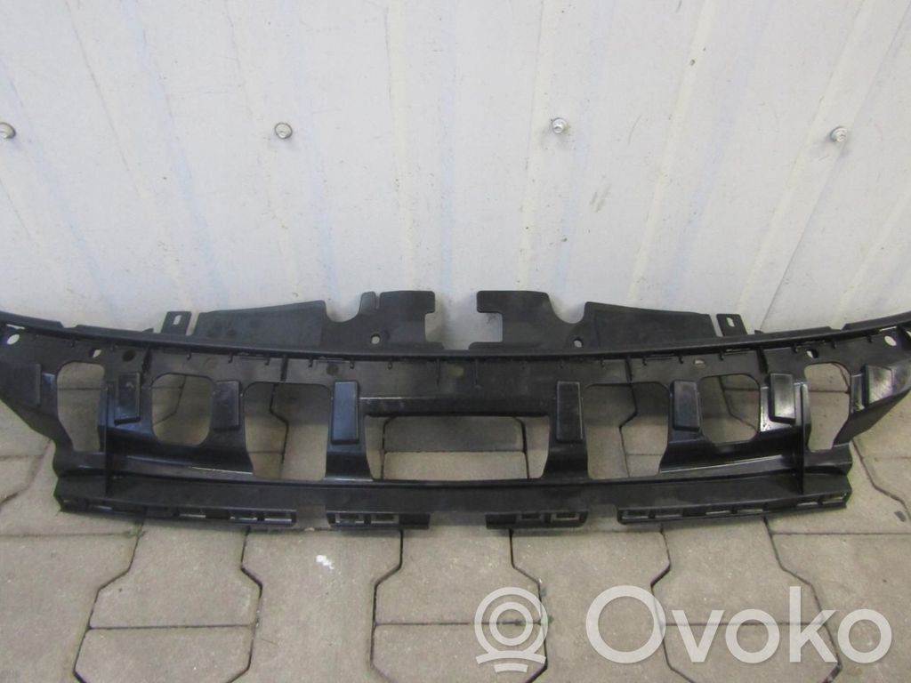 Ford Kuga III Osłona pasa przedniego 