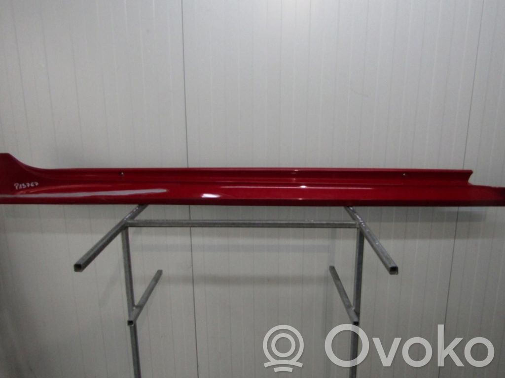 Toyota Yaris Listón delantero (repuesto de carrocería) 