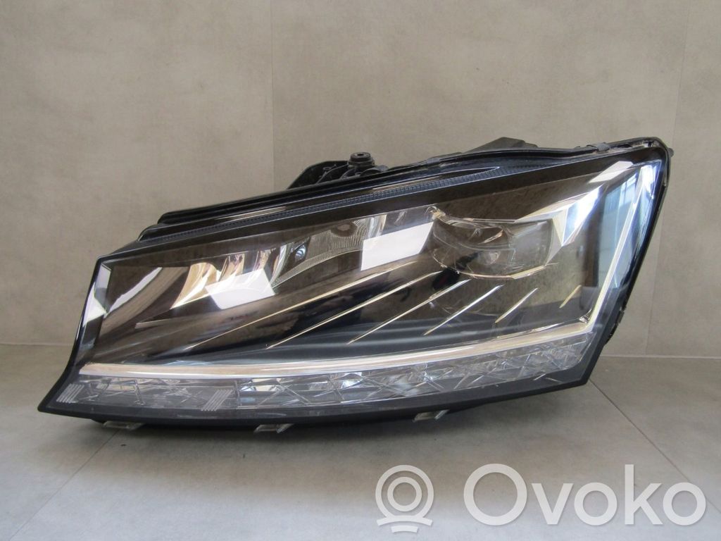 Skoda Fabia Mk3 (NJ) Lampa przednia 