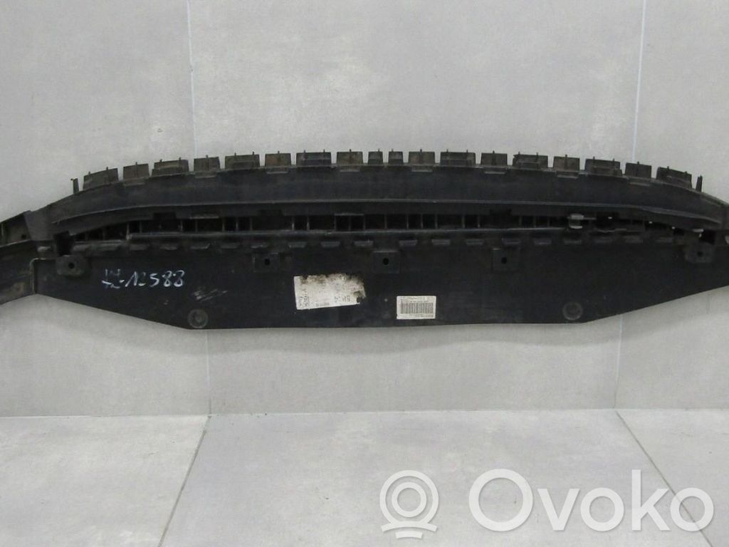 Audi A1 Placa protectora/plataforma del parachoques delantero 