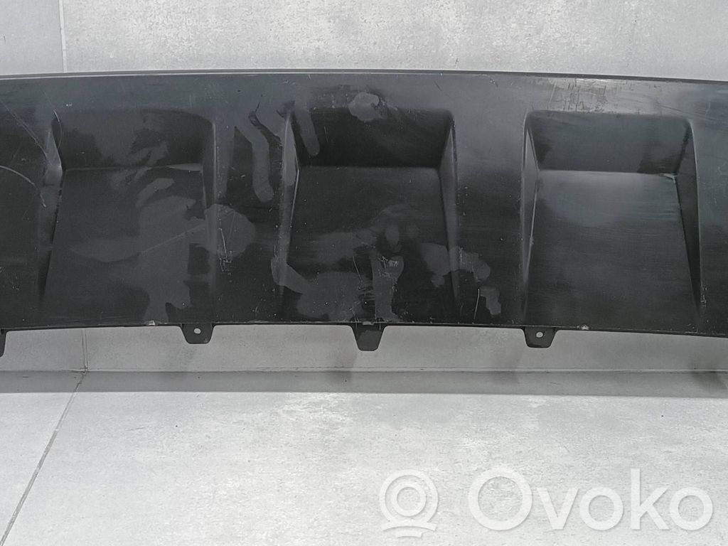 Borde del parachoques delantero   4M0807733D