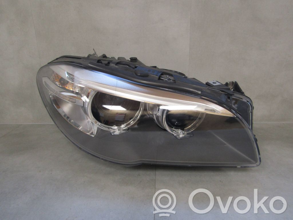 BMW 5 F10 F11 Lampa przednia 