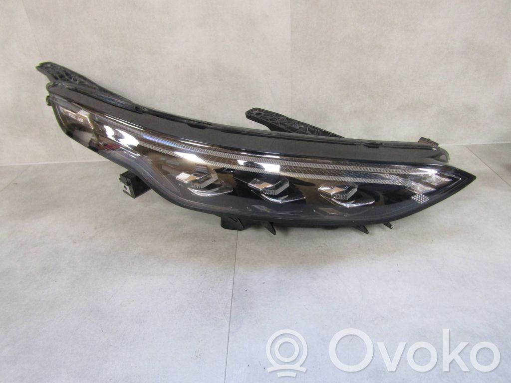 Maxus Euniq 6 Headlight/headlamp 
