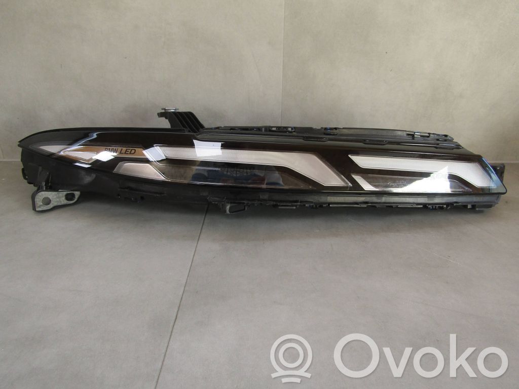 BMW X7 G07 Lampa przednia 