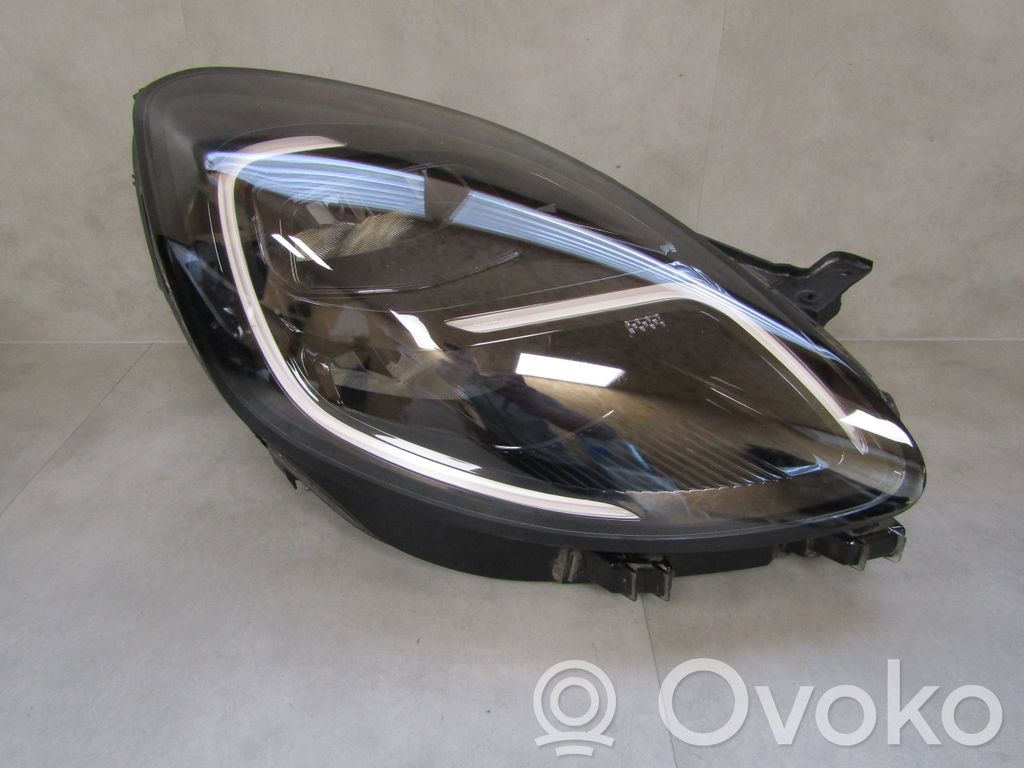 Ford Puma Headlight/headlamp 