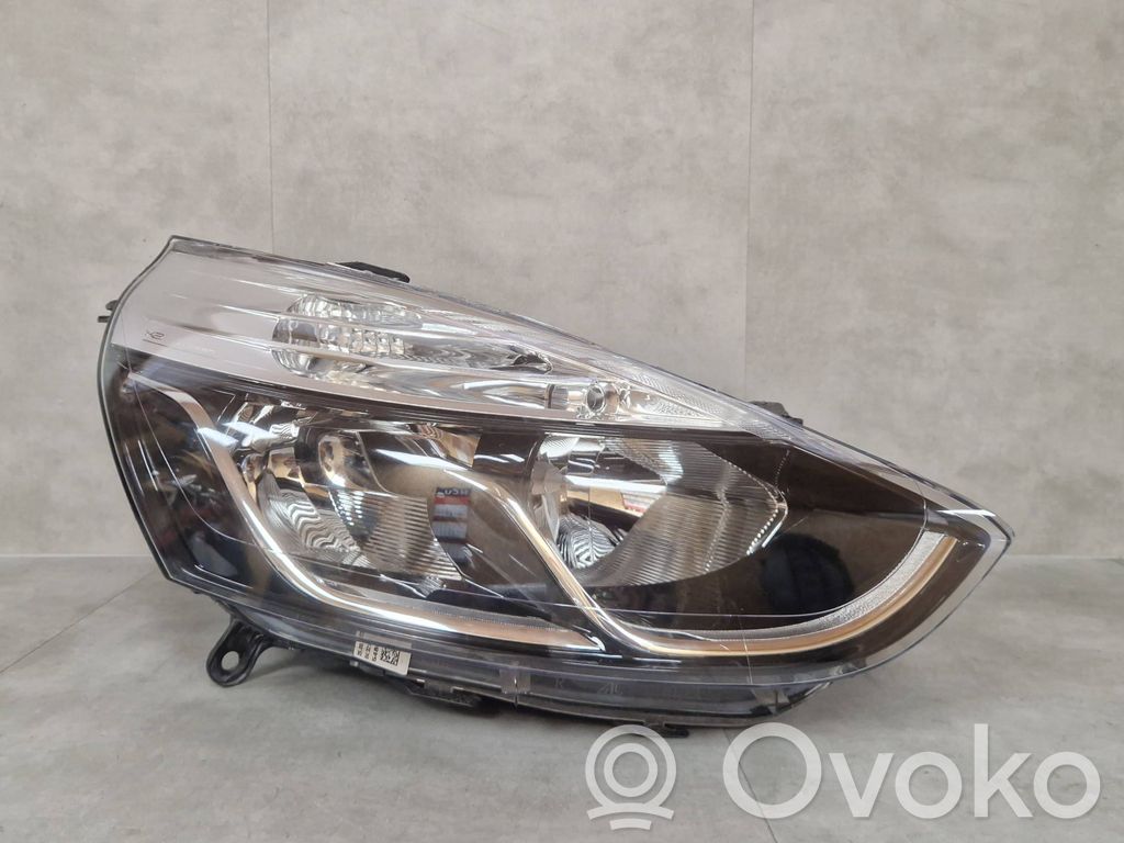 Renault Clio IV Headlight/headlamp 