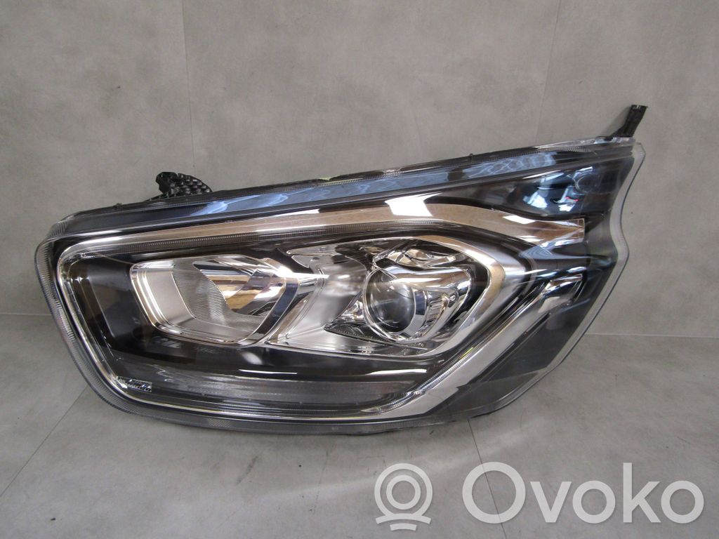 Ford Transit Custom Headlight/headlamp 