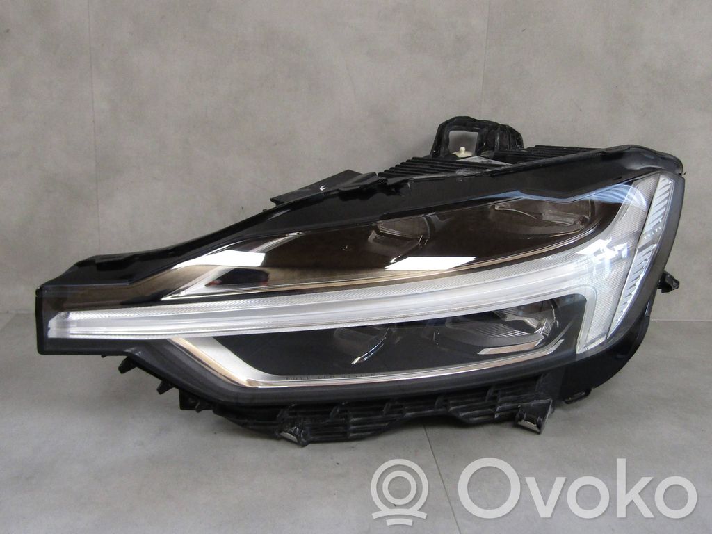 Volvo XC60 Headlight/headlamp 