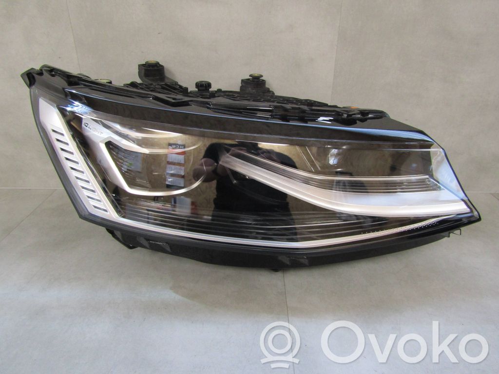 Volkswagen Multivan T7 Phare frontale 