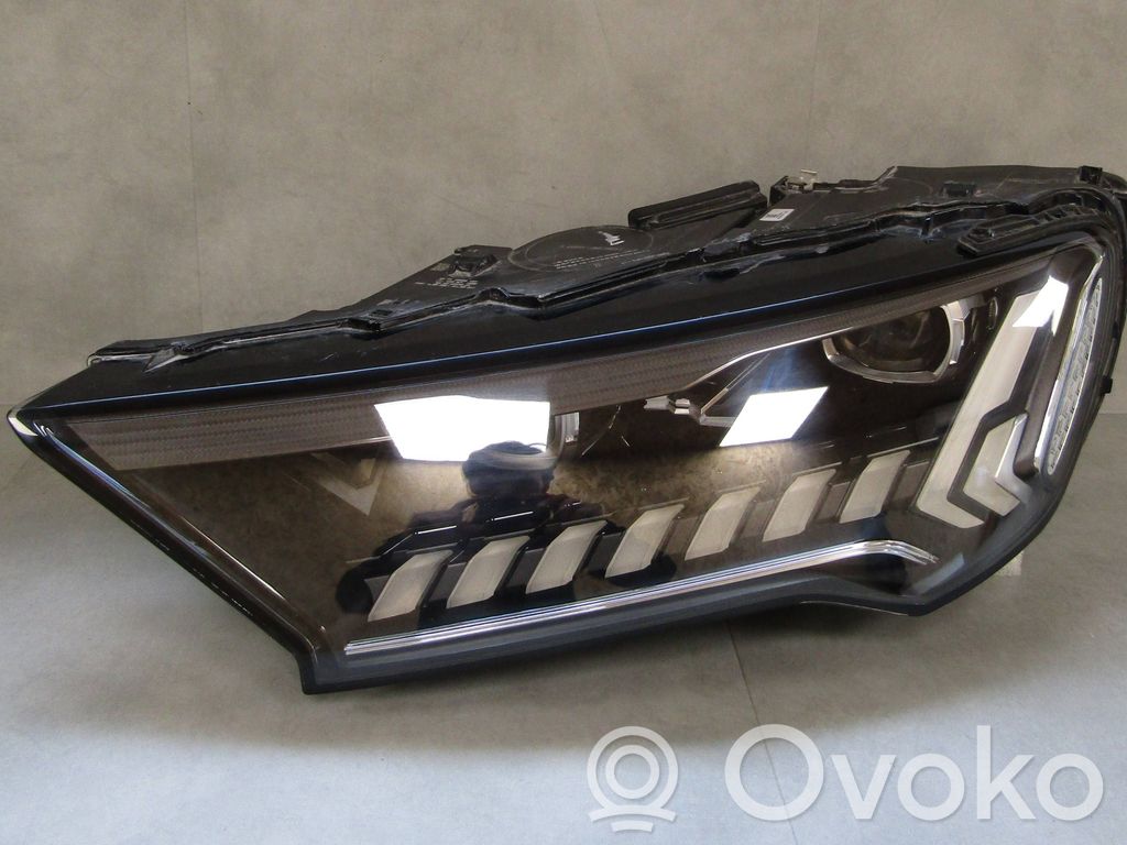 Audi Q7 4M Scheinwerfer 