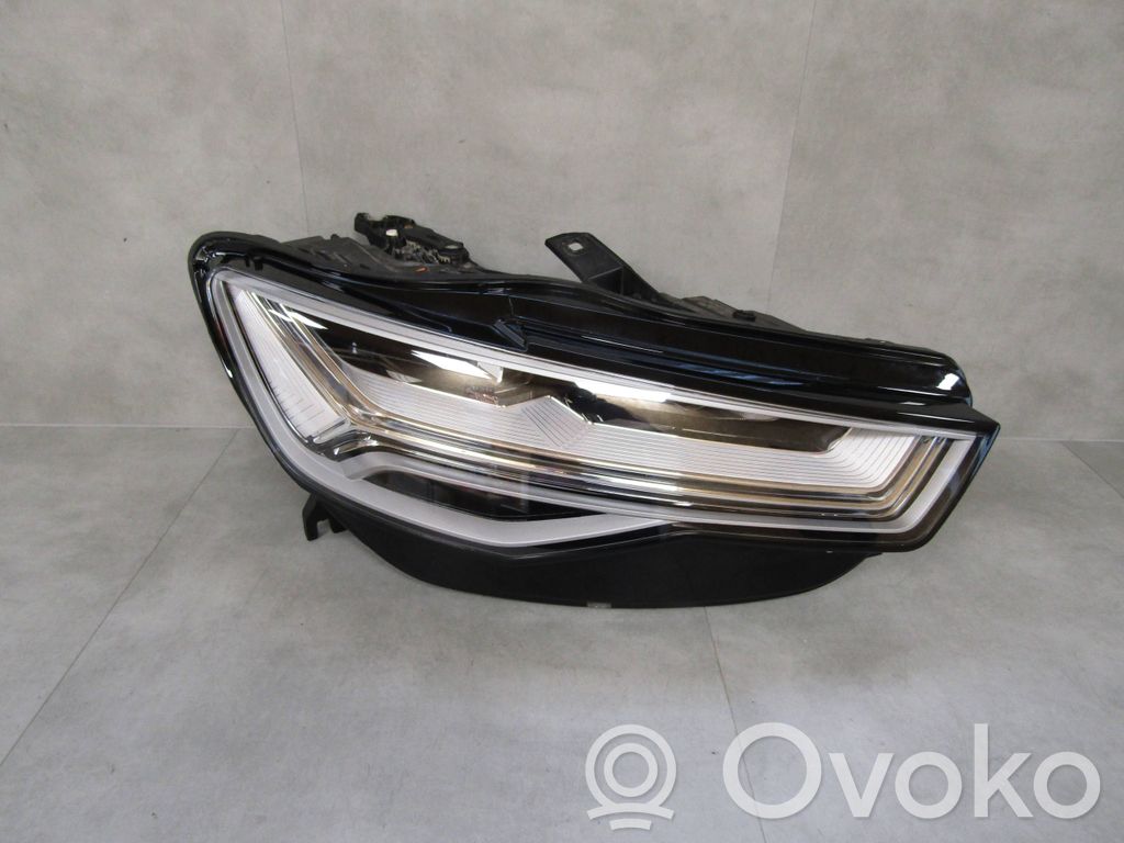Audi A6 C7 Lampa przednia 