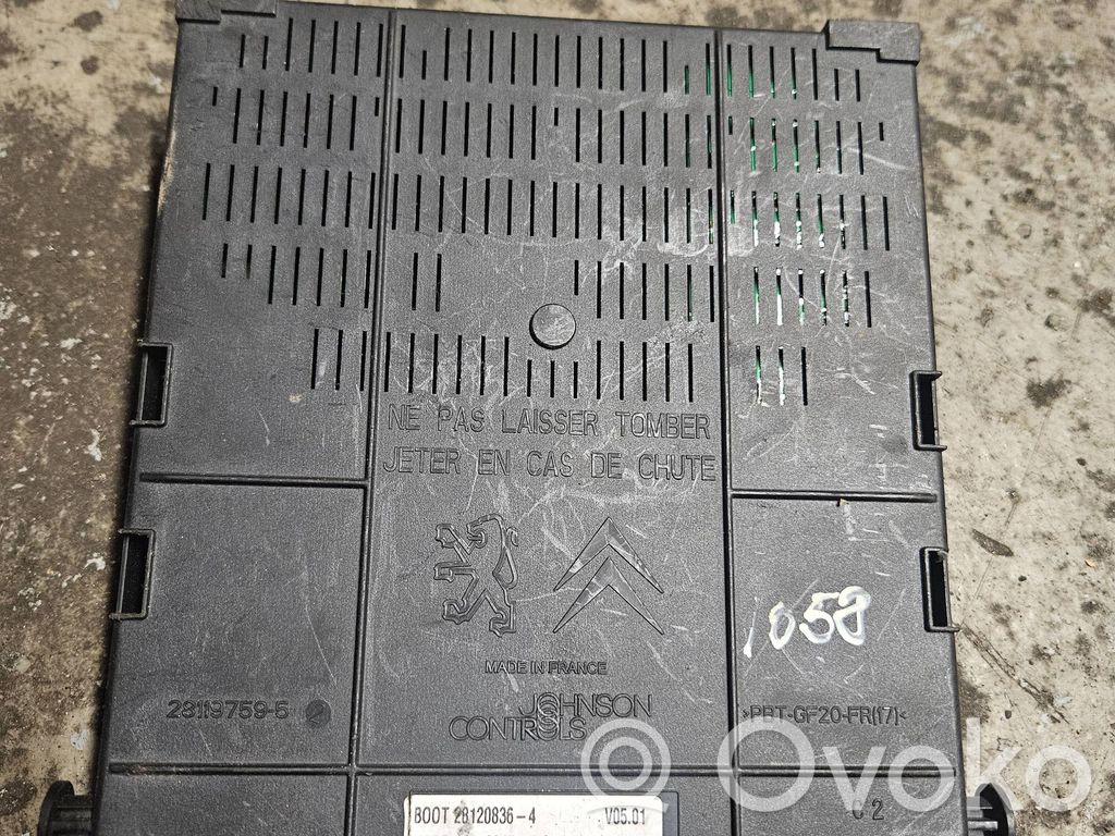 Citroen C5 Fuse module 