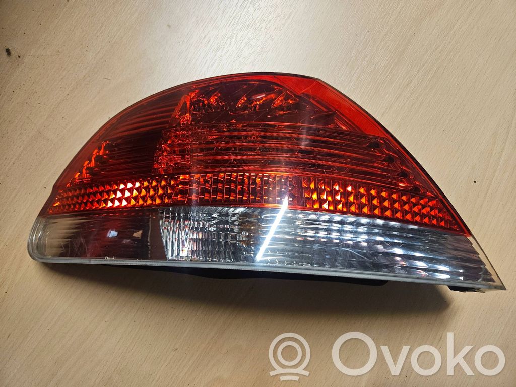 BMW 7 E65 E66 Lampă spate în caroserie 