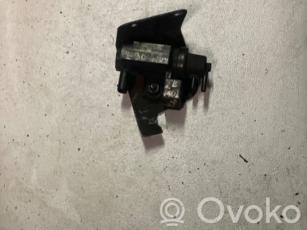 BMW 1 E81 E87 Solenoidinis vožtuvas 