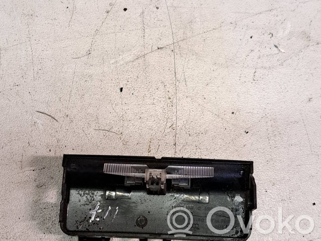 Audi A4 S4 B7 8E 8H Inne części wnętrza samochodu 