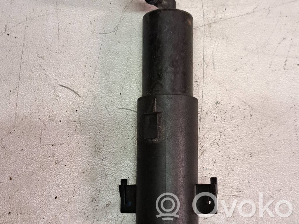 BMW 3 E90 E91 Headlight washer spray nozzle 