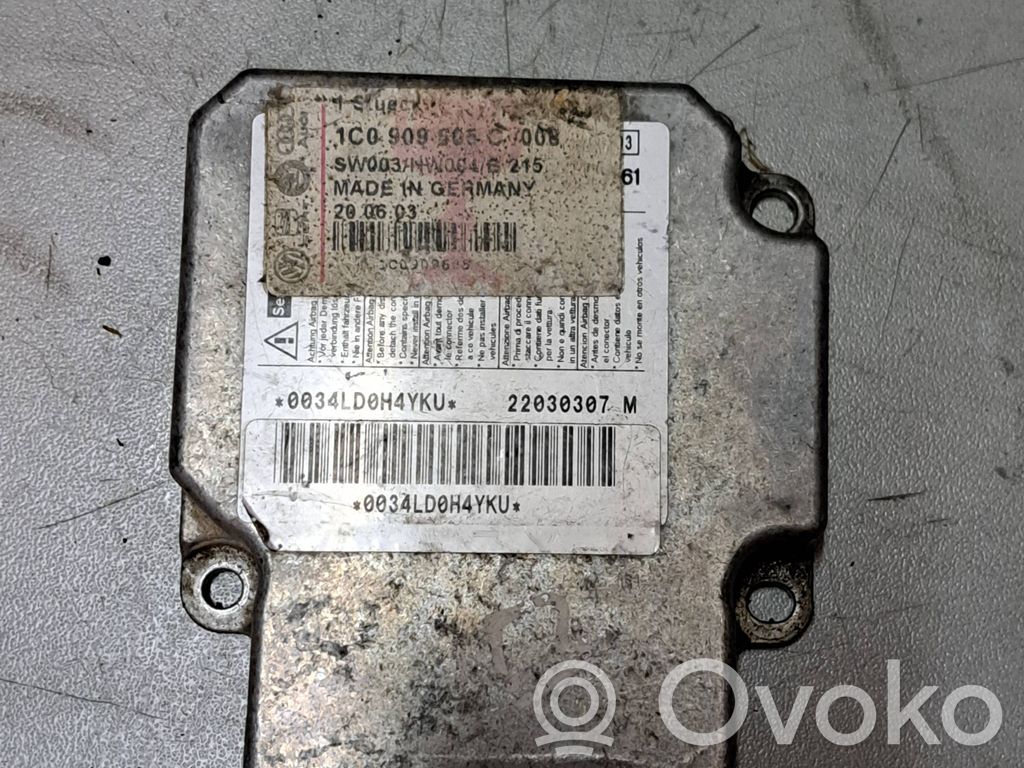 Volkswagen PASSAT B6 Oro pagalvių valdymo blokas 
