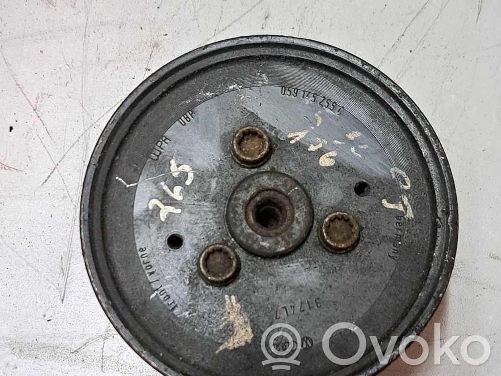 Audi A6 S6 C6 4F Vairo stiprintuvo siurblio skriemulys 