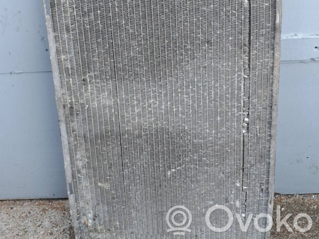 Chłodnica   3052883,088390C,6068844