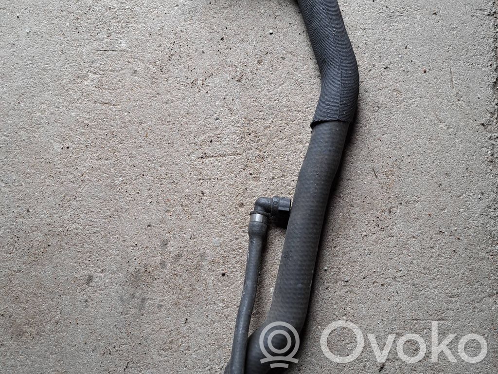 BMW 1 E81 E87 Engine coolant pipe/hose 