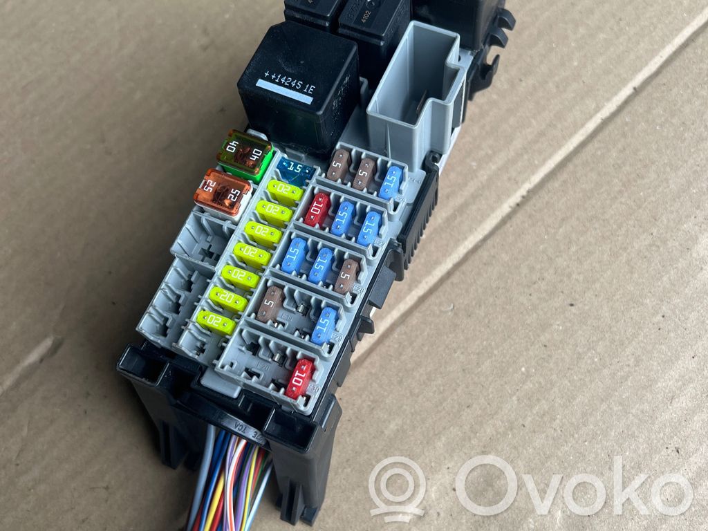 Módulo de fusible   31300189
