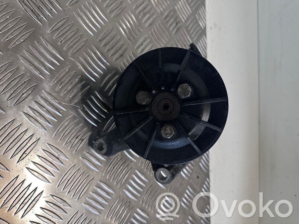 BMW 3 E92 E93 Vairo stiprintuvo siurblys 