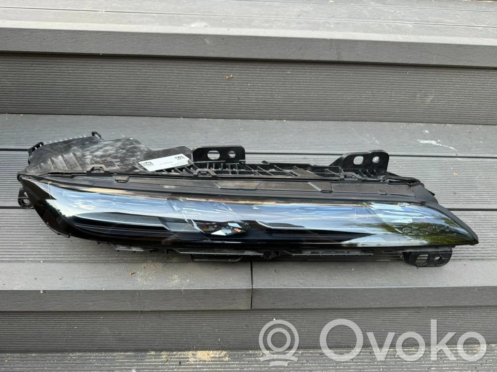 BMW 7 G70 Lampa przednia 