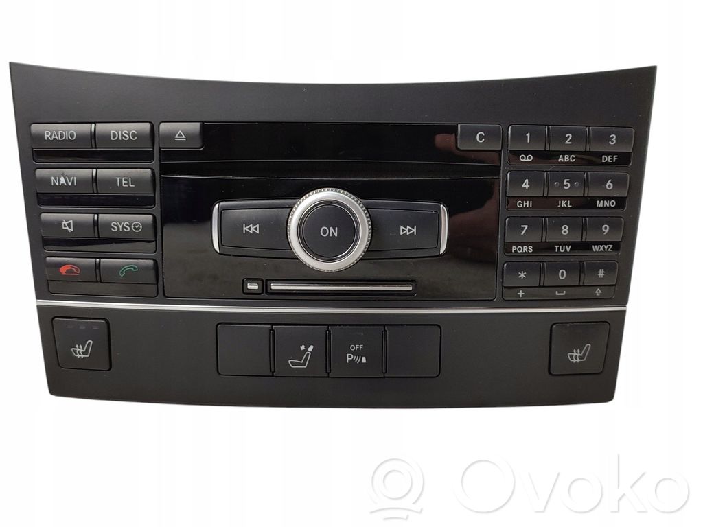 Mercedes-Benz E W212 Unitate principală radio/CD/DVD/GPS 