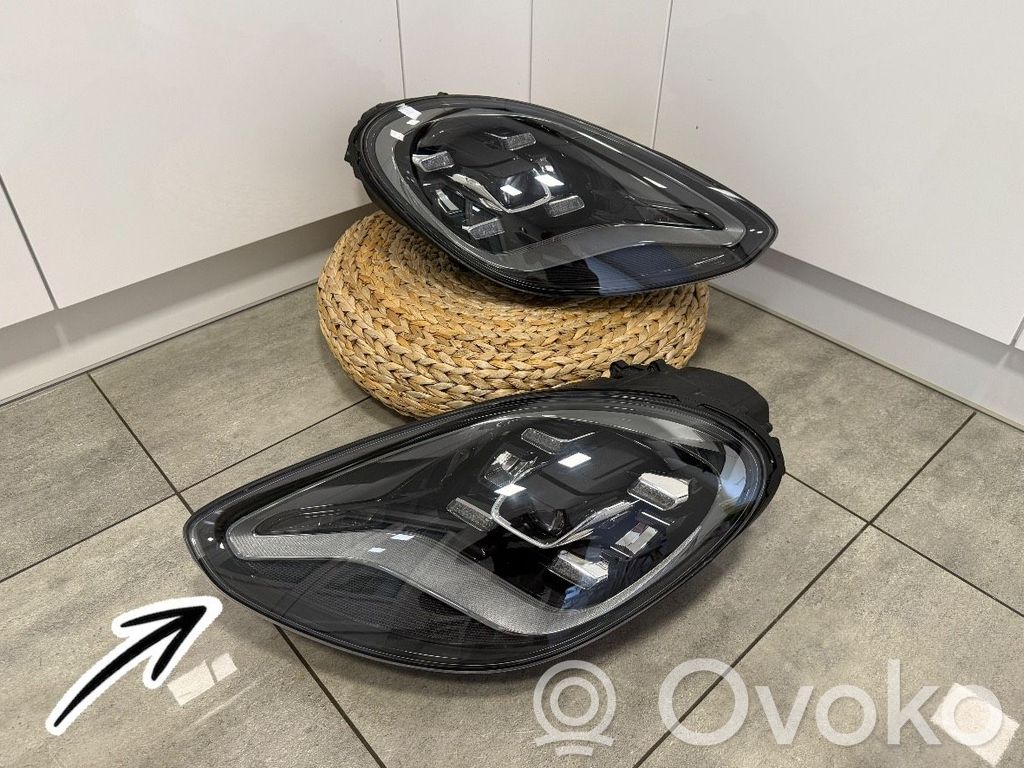Porsche Panamera (971) Lampa przednia 