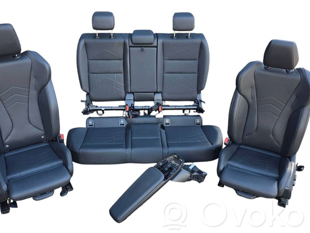 Seat set