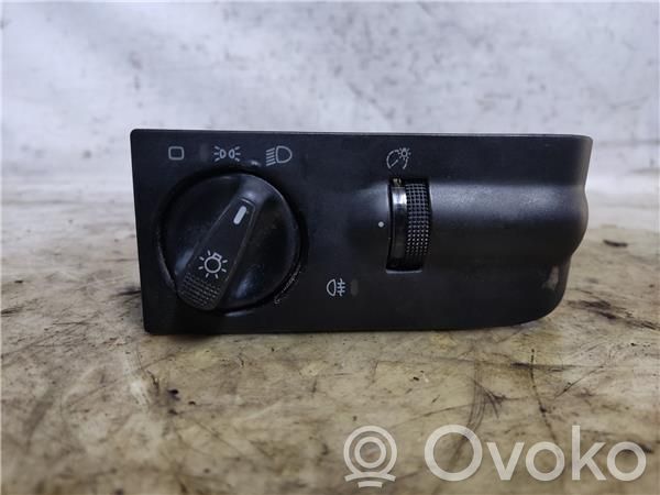 Seat Toledo I (1L) Interruptor de luz 