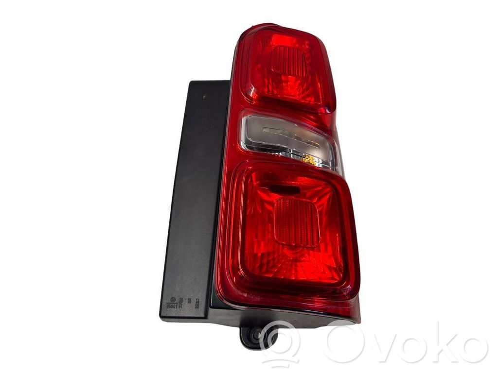Rear/tail lights   9808243080,0019725301,A002ZH