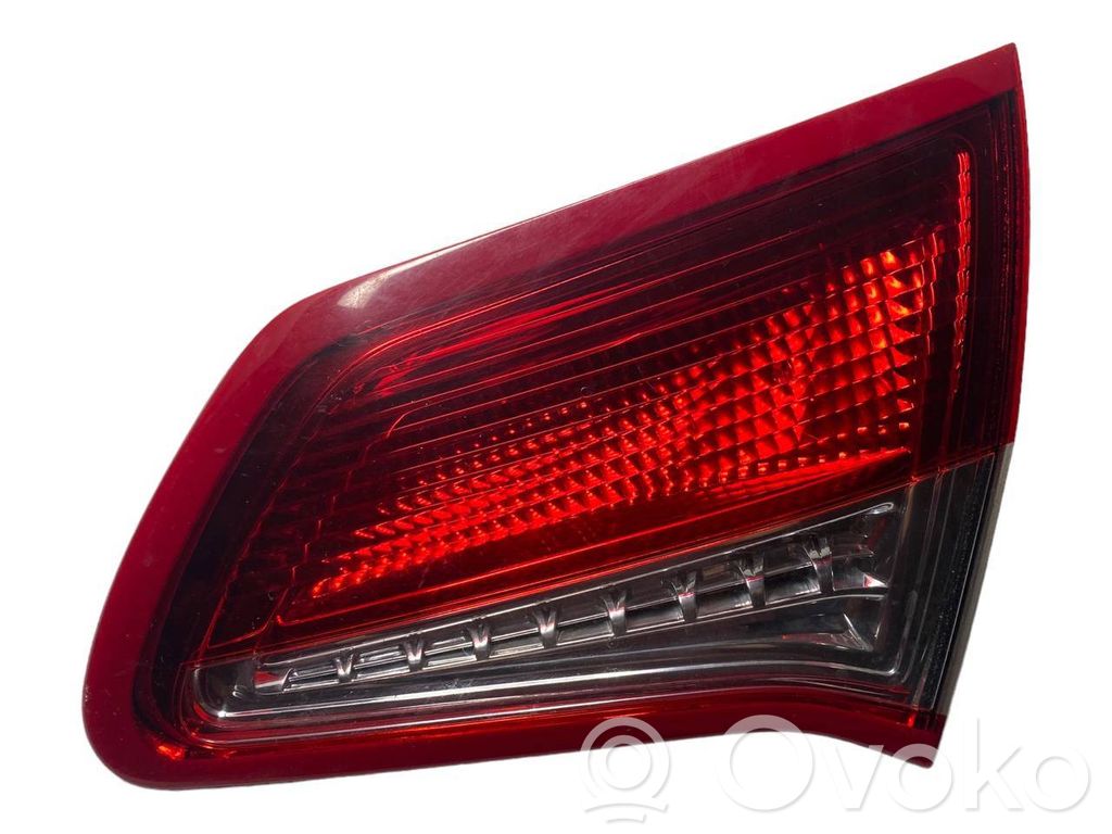 Citroen C4 II Tailgate rear/tail lights 