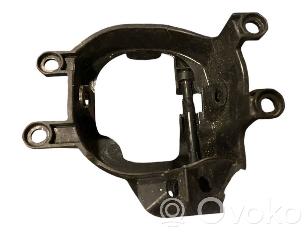 Toyota Yaris Etusumuvalon ritilä 