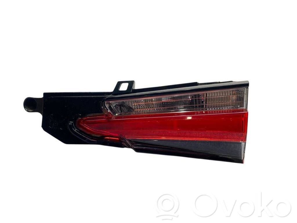 Lexus NX Lampy tylnej klapy bagażnika 