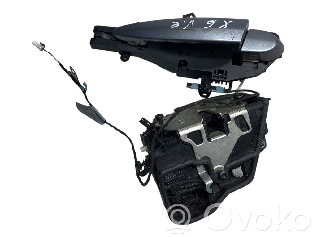 BMW X6 E71 Front door lock 