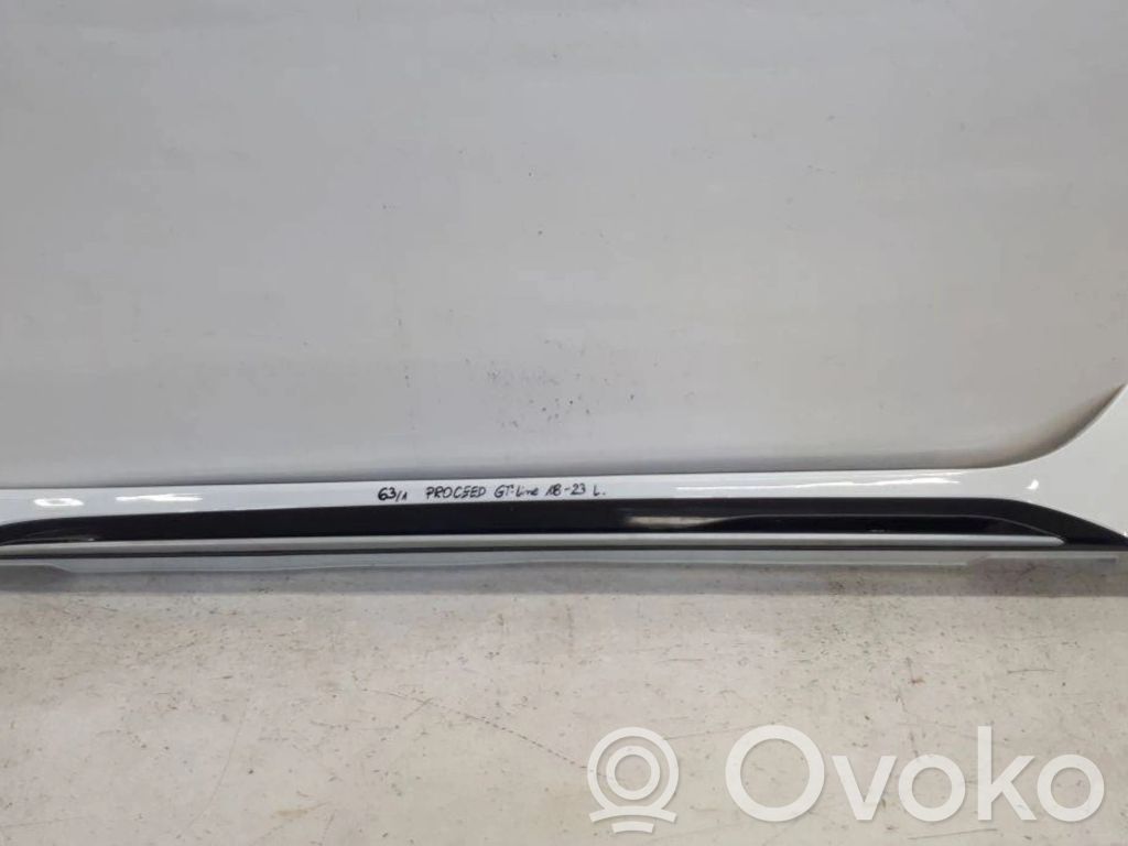 KIA Pro Cee'd III Sill 