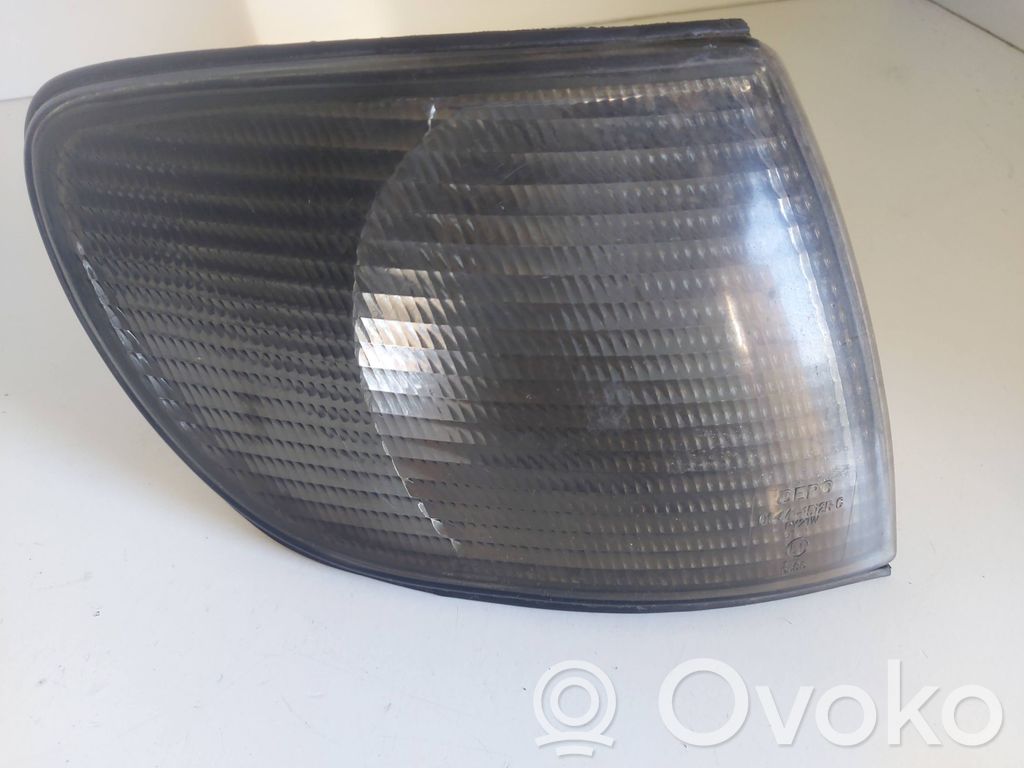 Front indicator light   084411512