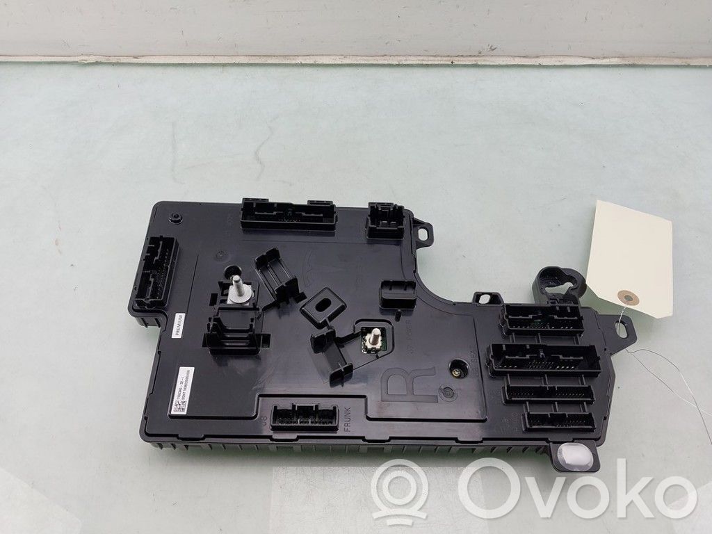 Tesla Model 3 Other control units/modules 