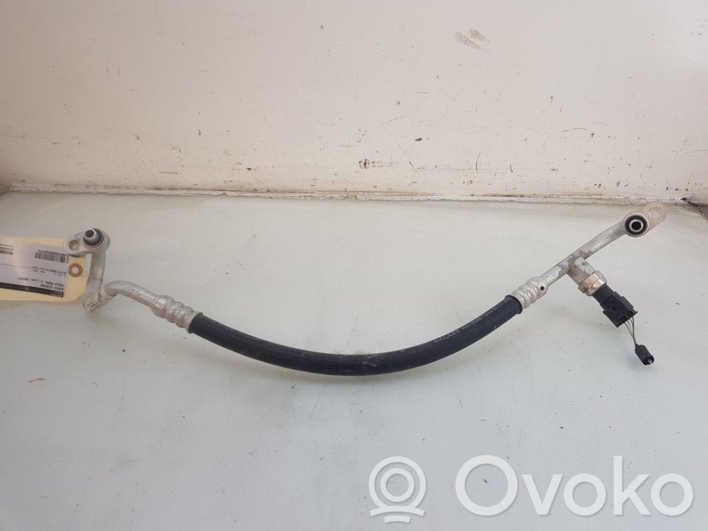 Tesla Model 3 Ilmastointilaitteen putki (A/C) 