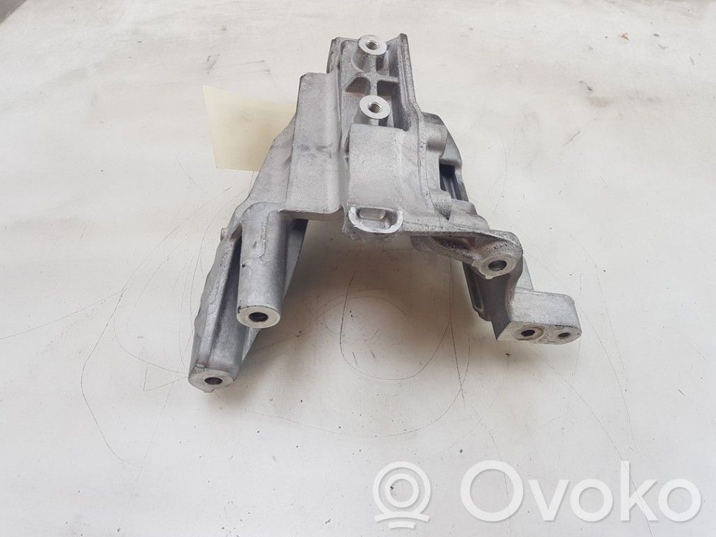 Man TGE 1gen Gearbox mounting bracket 
