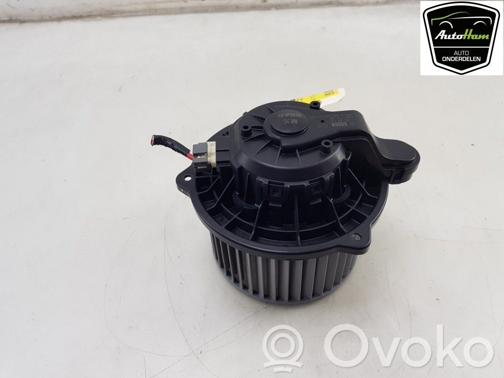Tesla Model X Mazā radiatora ventilators 