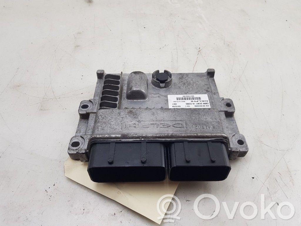 Opel Vivaro Variklio valdymo blokas 