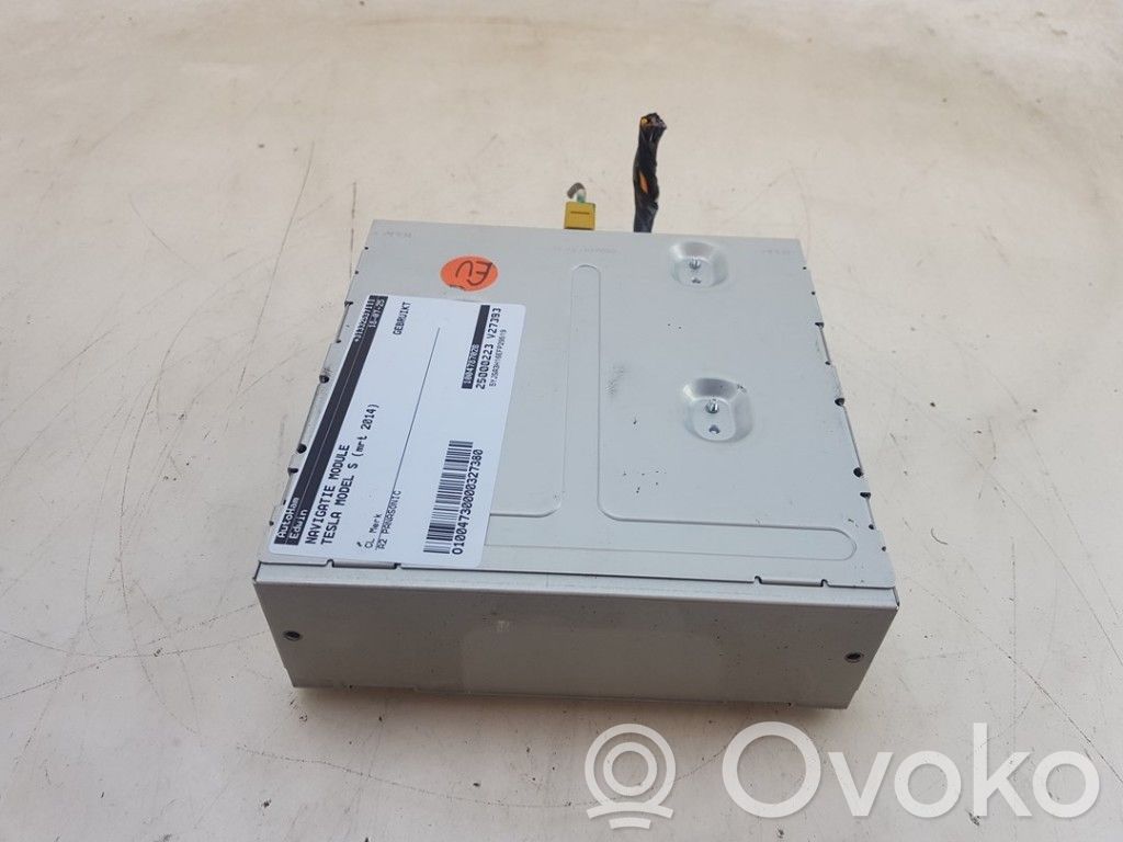 GPS navigation control unit/module   105260900A,105260900A,114370900C,100478702B,105260900A,114370900C