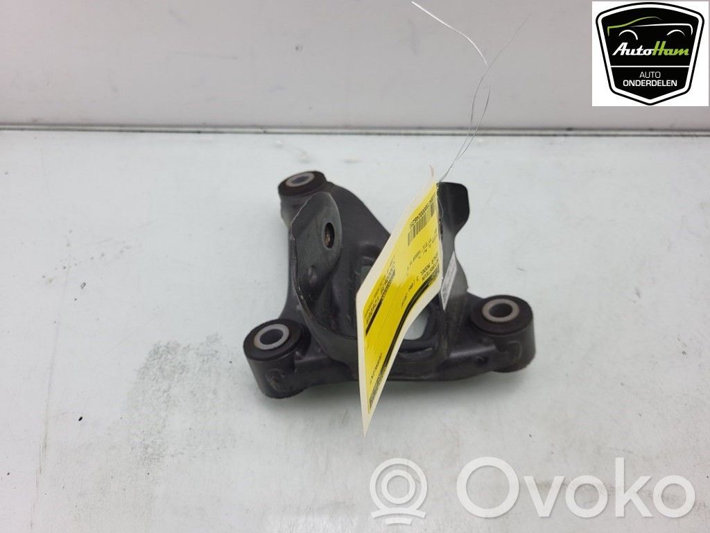 Tesla Model 3 Engine mount bracket 
